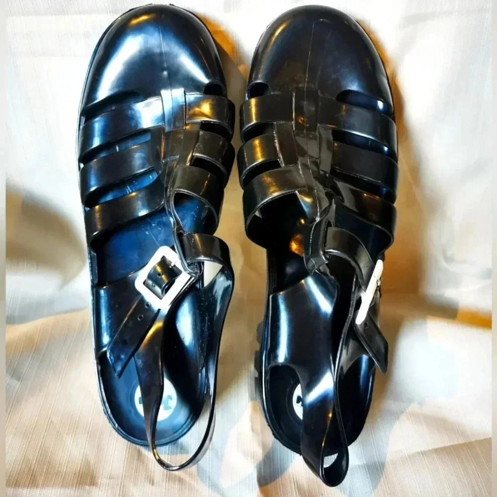 Juju Jelly closed toed sandals size UK 8/ US10